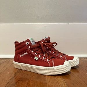 Cariuma Pantone high top sneakers rust color